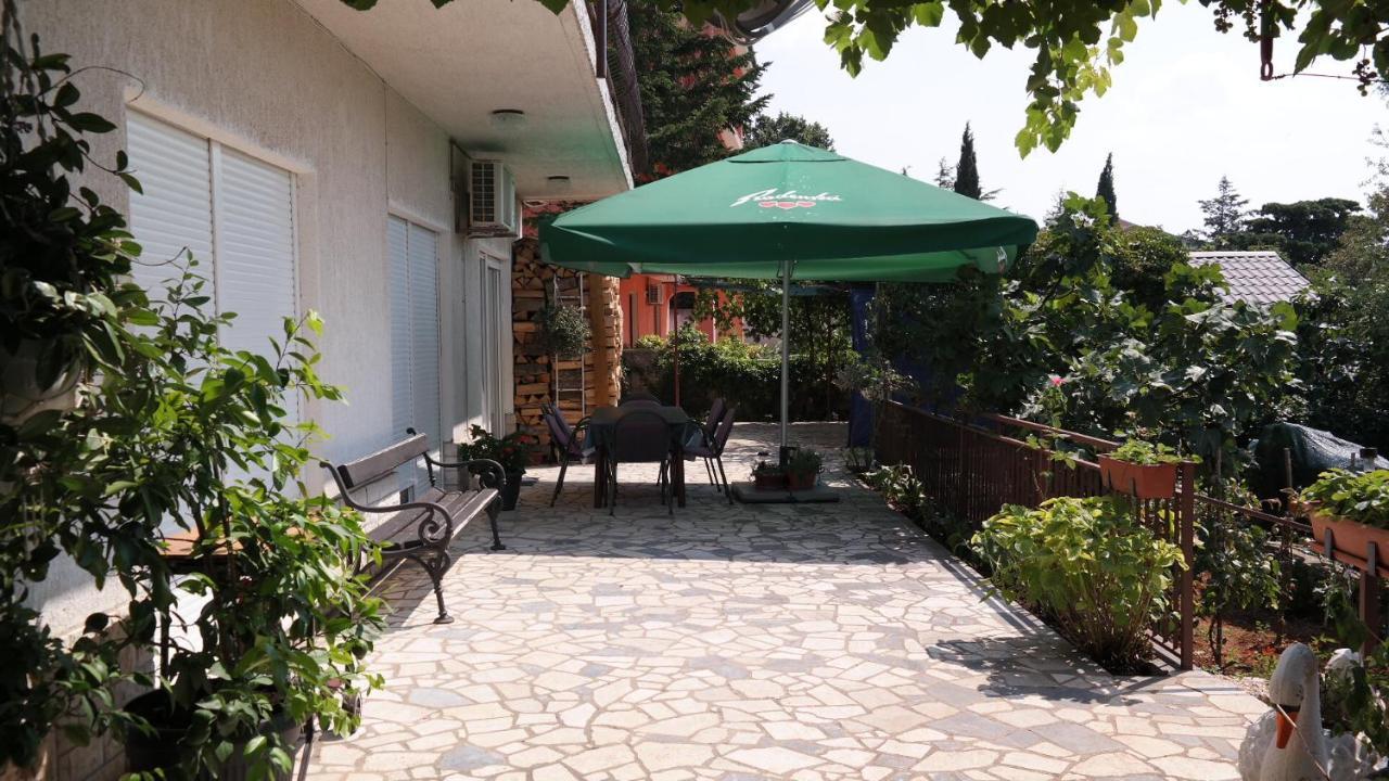 Apartman Ana Novi Vinodolski Exterior photo